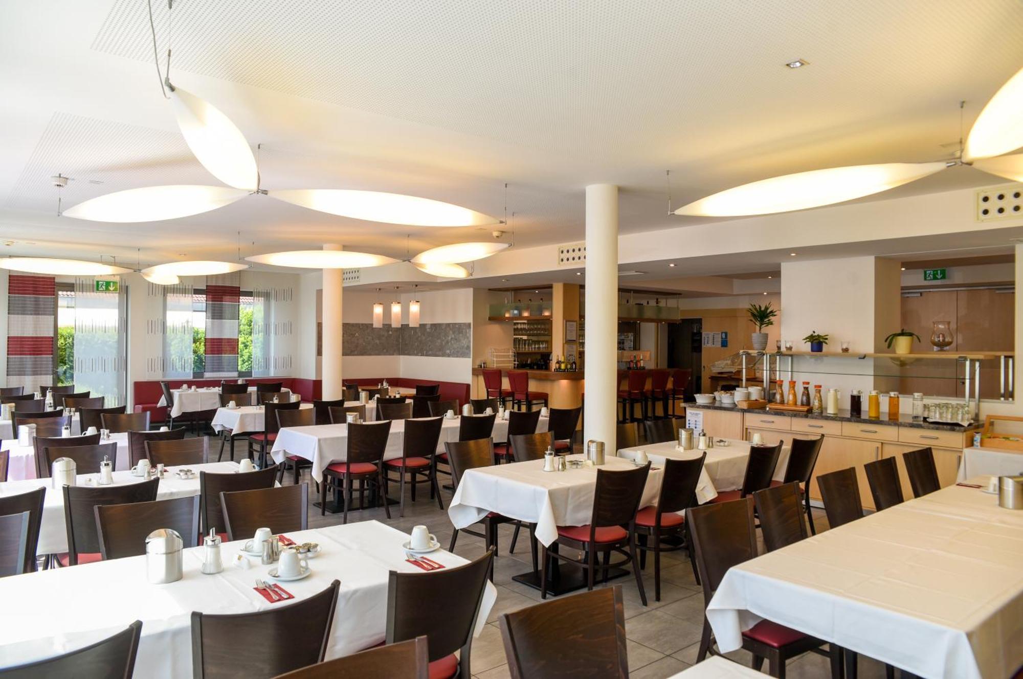 Hotel Nuernberger Hof Neumarkt in der Oberpfalz Ngoại thất bức ảnh