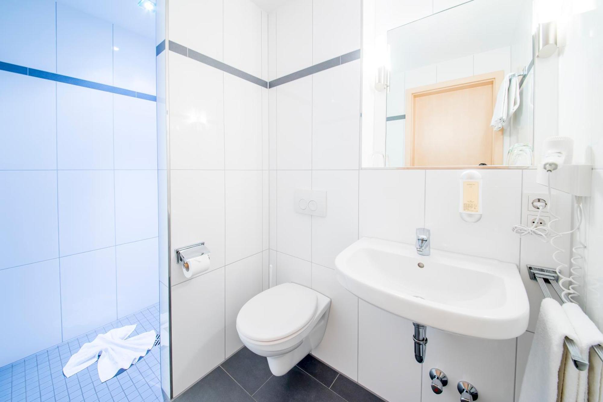 Hotel Nuernberger Hof Neumarkt in der Oberpfalz Ngoại thất bức ảnh